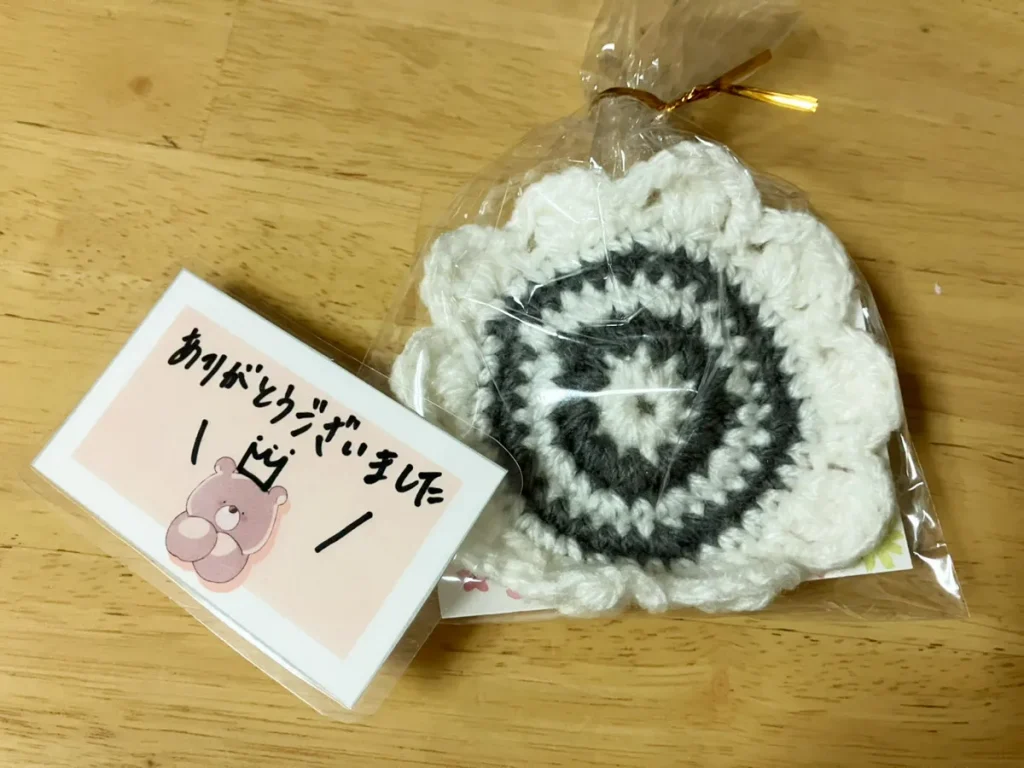 「ありがとう」「また来てね」の思いが詰まったご入居者さまの手作りコースター